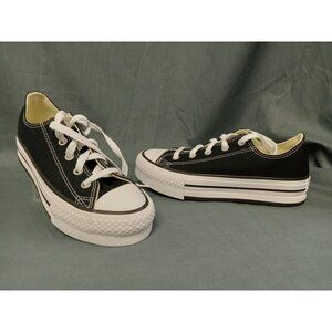 Converse Kids Chuck Taylor All Star Low Top Black White Size 2 BRAND NEW NO BOX!